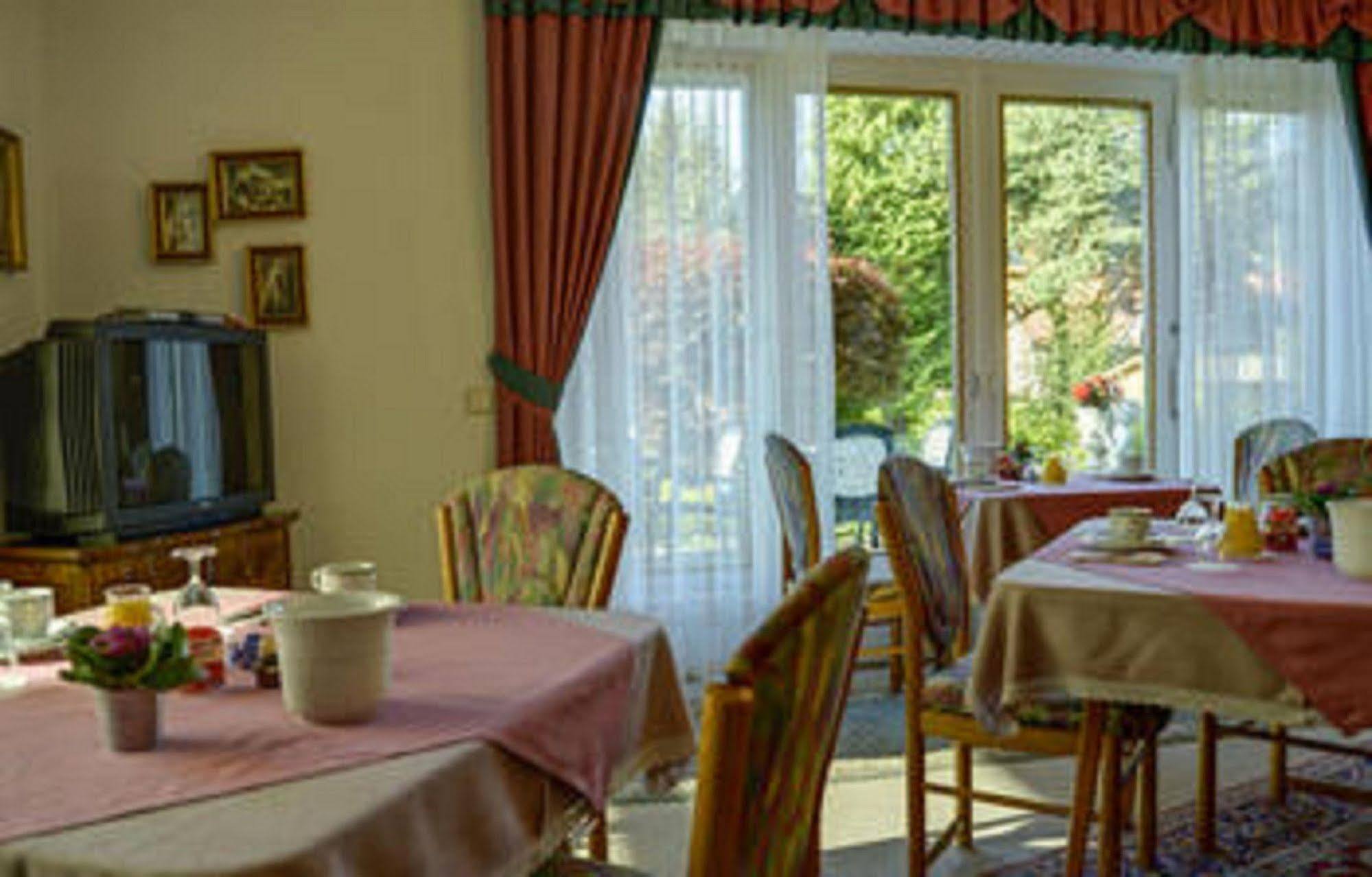 Fruehstueckspension Haus Golker Зеебоден Экстерьер фото